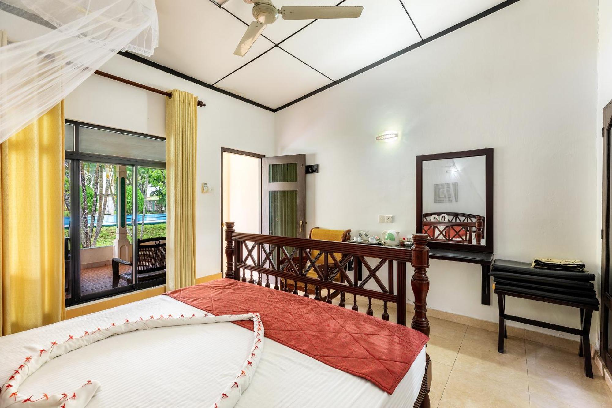 Sagarika Beach Hotel Moragalla Kültér fotó