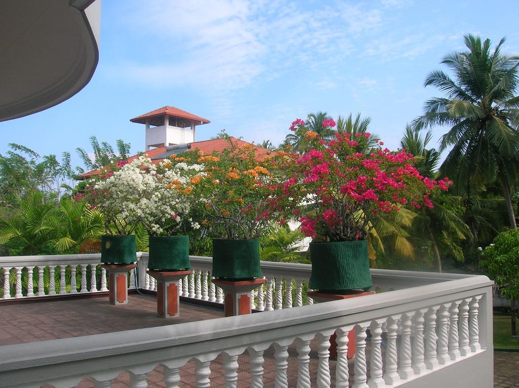 Sagarika Beach Hotel Moragalla Kültér fotó